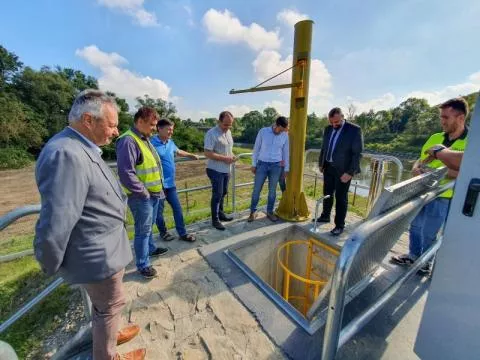 Oficjalnie odebrano budowę nowego ujęcia wody z rzeki Skawy.